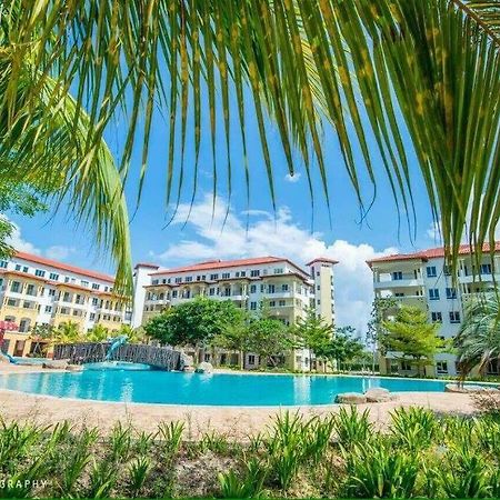 Tiara Desaru Resort Extérieur photo