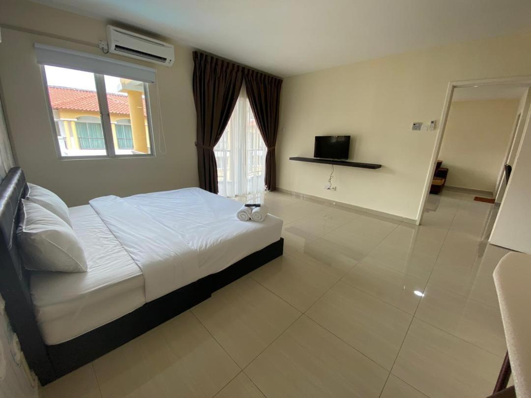 Tiara Desaru Resort Extérieur photo
