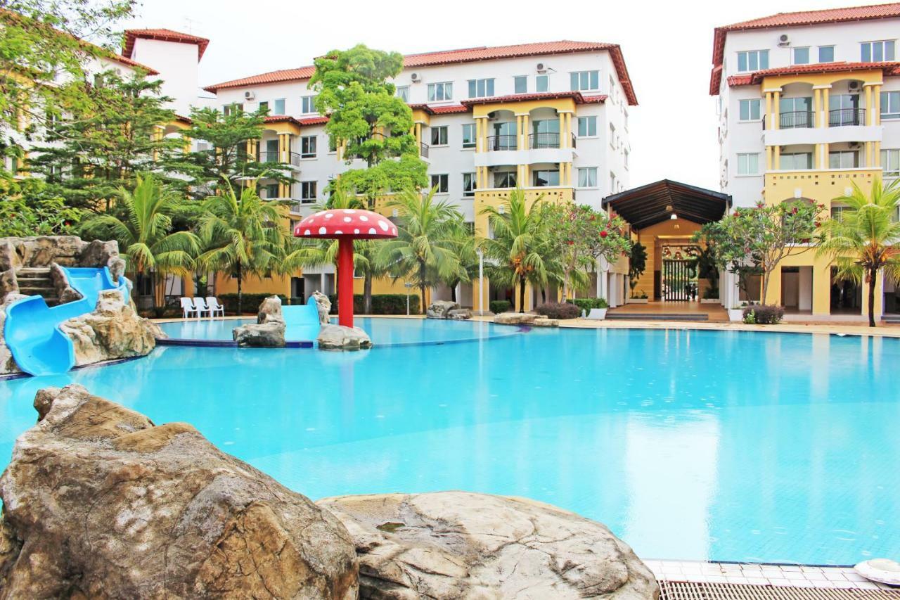 Tiara Desaru Resort Extérieur photo